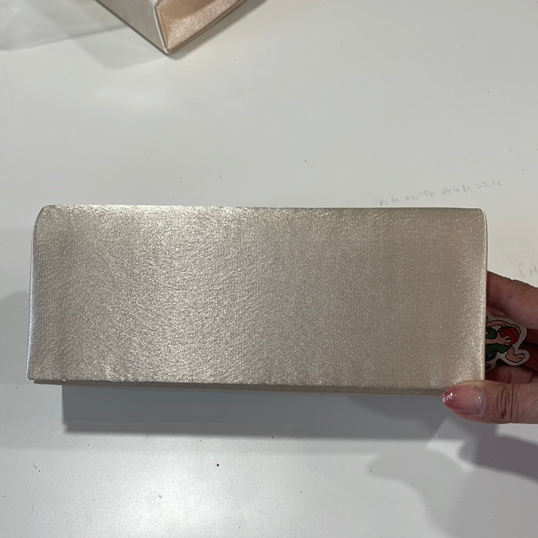 Pochette Mango