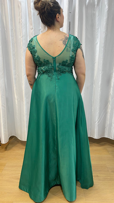 Yara curvy