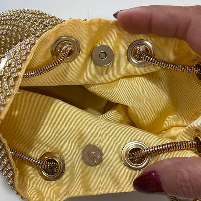 Pochette a sacchetto